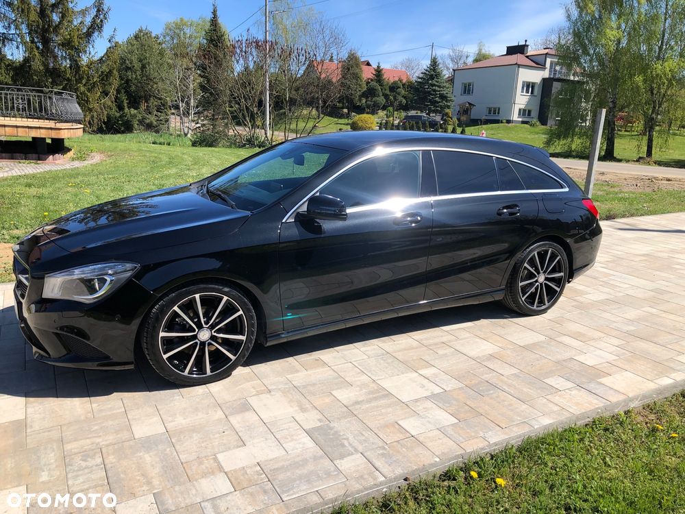 Mercedes-Benz CLA 180 7G-DCT UrbanStyle Edition - 3