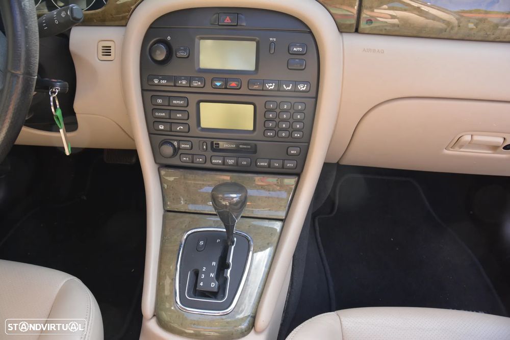 Jaguar X-Type 2.5 Sport Auto. - 6