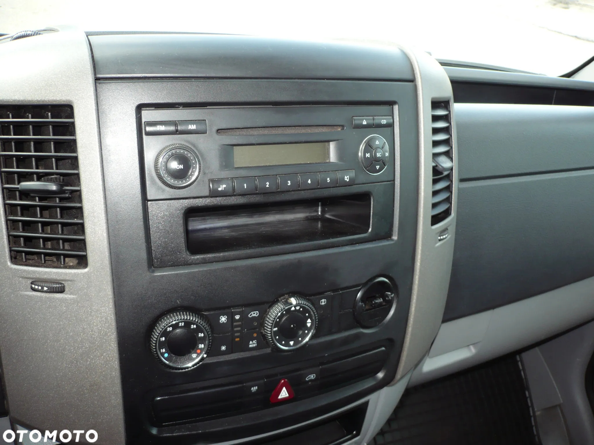 Volkswagen Crafter - 10