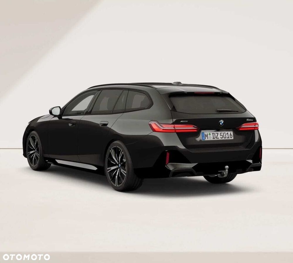 BMW Seria 5 520d xDrive mHEV M Sport - 4