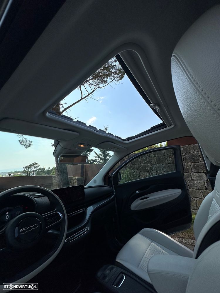 Fiat 500e 42kWh la Prima (by Bocelli) - 17