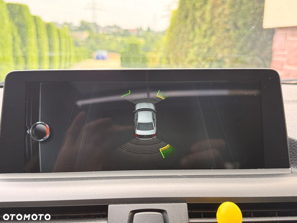 BMW Seria 2 220d Sport-Aut Sport Line - 32