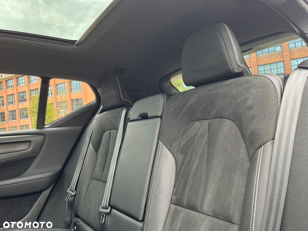 Volvo XC 40 T4 AWD R-Design - 33
