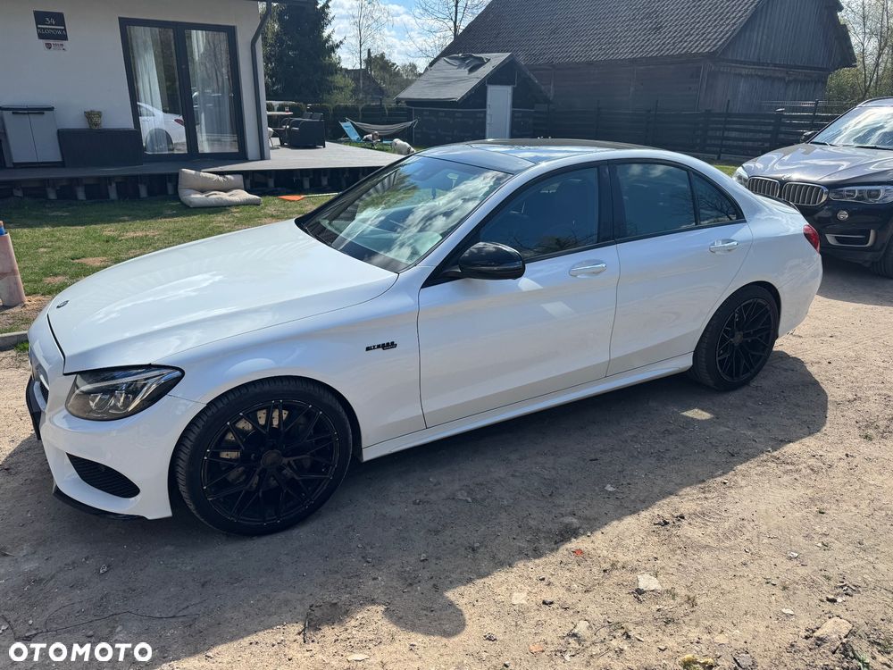 Mercedes-Benz Klasa C 450 AMG 4Matic 7G-TRONIC - 3