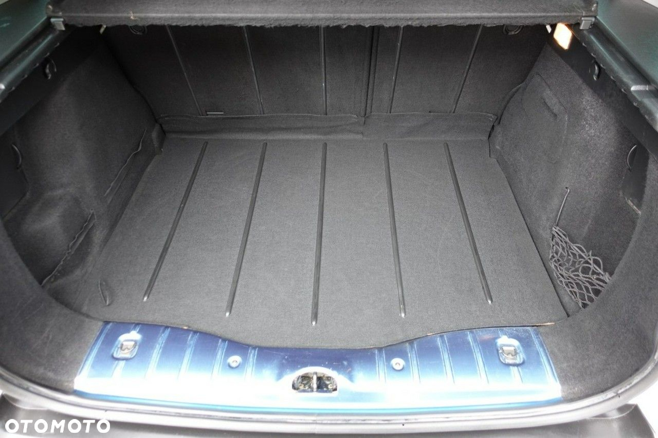 Peugeot 207 - 18