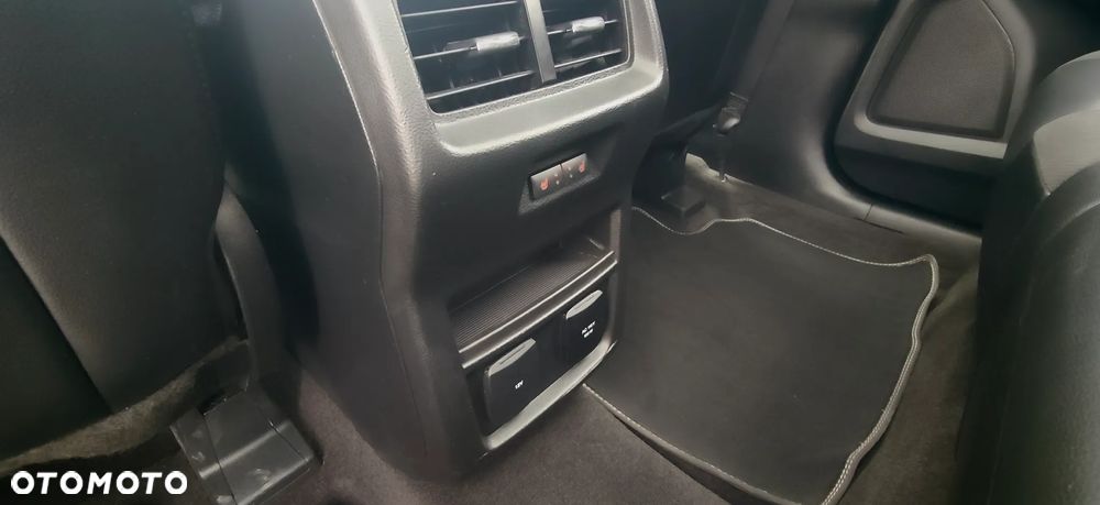 Ford Edge - 18
