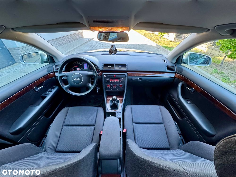 Audi A4 Avant - 8