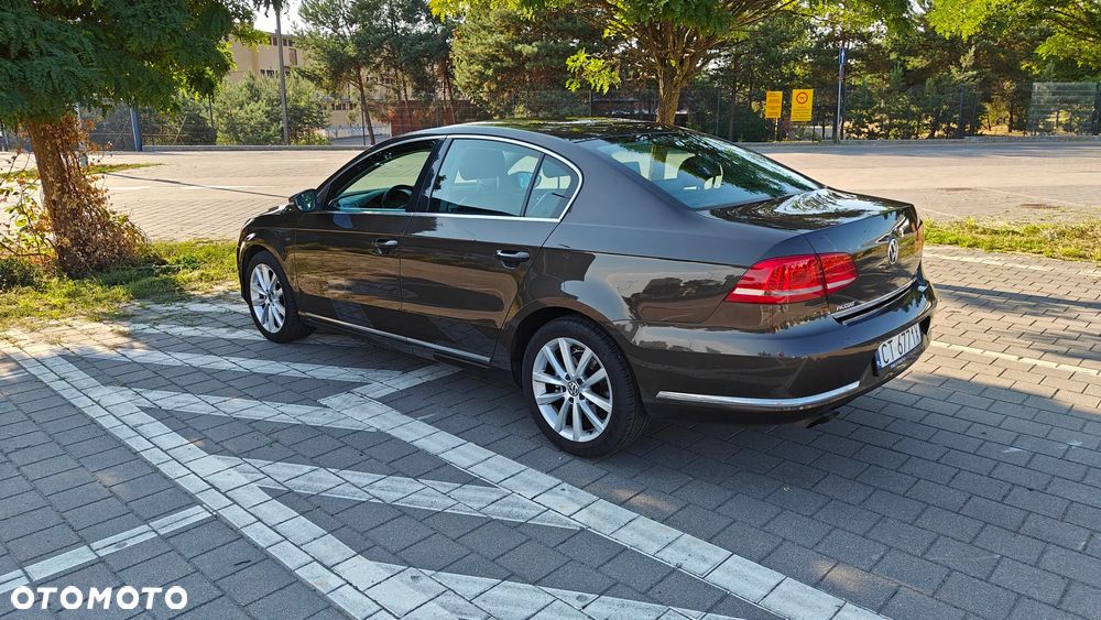 Volkswagen Passat 1.4 TSI BMT Highline - 13