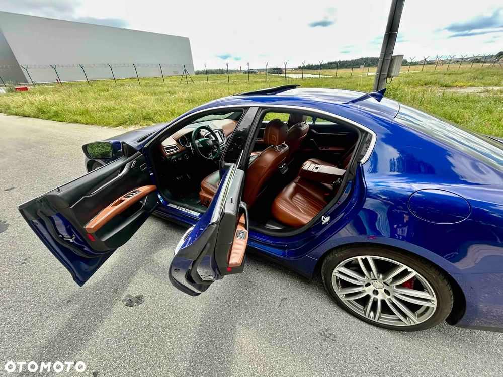 Maserati Ghibli S - 10
