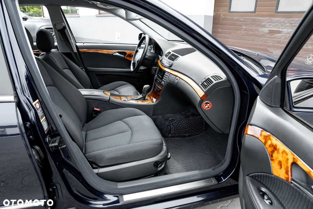 Mercedes-Benz Klasa E 200 Kompressor Automatik Elegance Sport Edition - 25