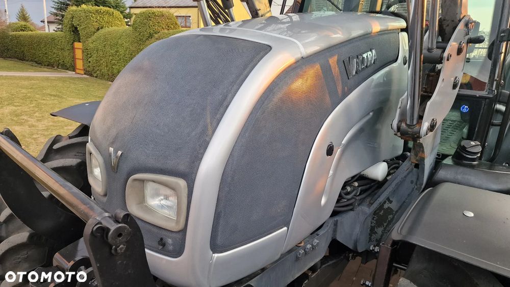 Valtra N121 HiTech, 130 koni, SISU 4cyl TURBO INTECOOLER, 141, 111, 101 - 23