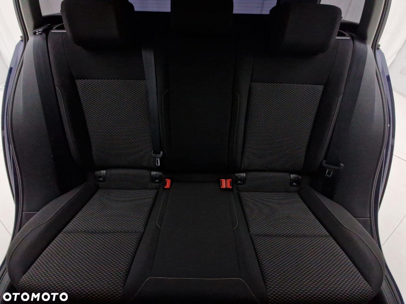 Volkswagen Golf - 21