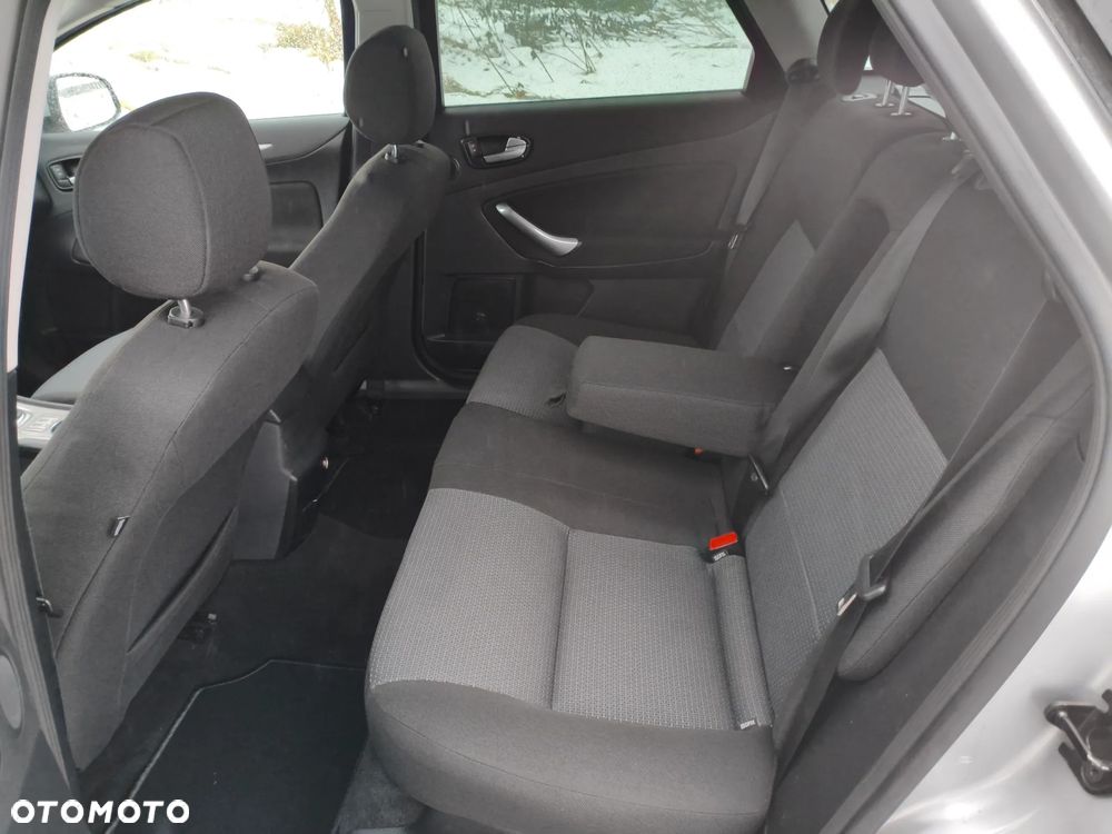 Ford Mondeo 1.6 Ti-VCT Ambiente - 9