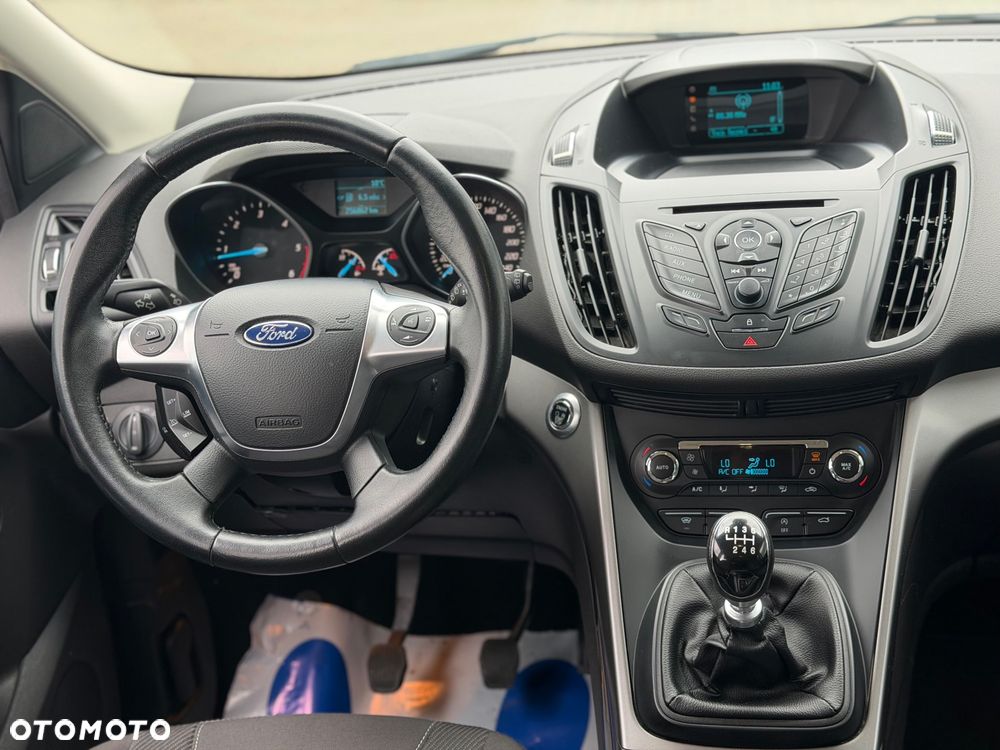 Ford Kuga 2.0 TDCi FWD Titanium - 11