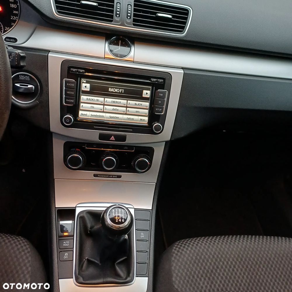 Volkswagen Passat 1.6 TDI BlueMotion - 13