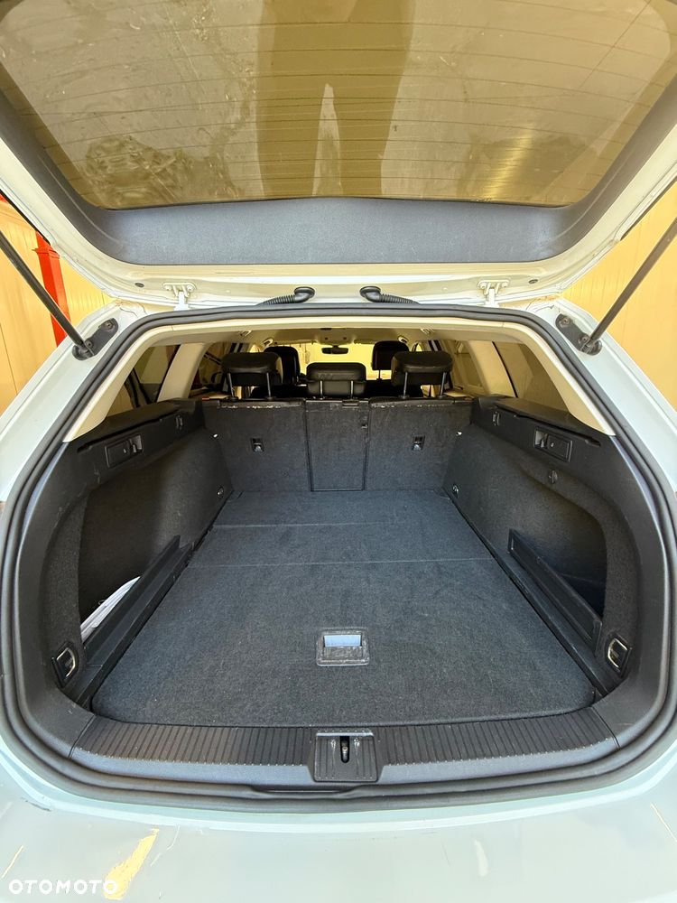 Volkswagen Passat Alltrack 2.0 TDI SCR 4Motion DSG - 10