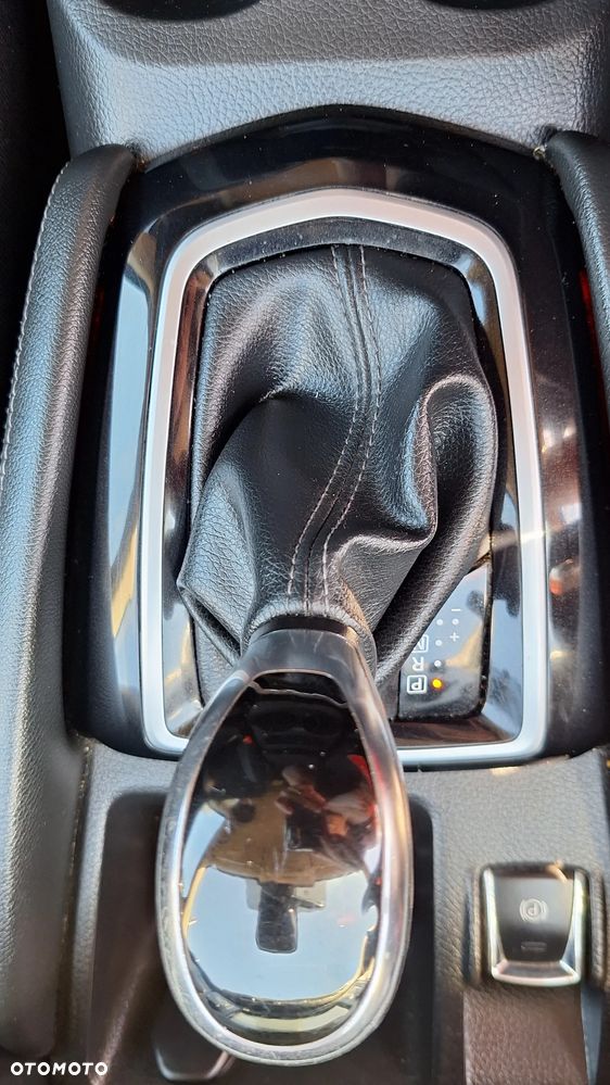 Nissan Qashqai 1.6 DCi N-Connecta Xtronic - 11