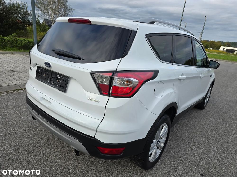 Ford Kuga 1.5 EcoBoost 2x4 Titanium - 31