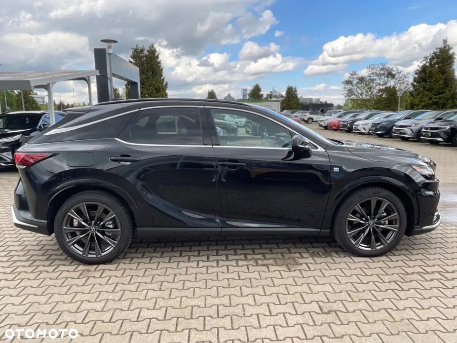 Lexus RX - 8
