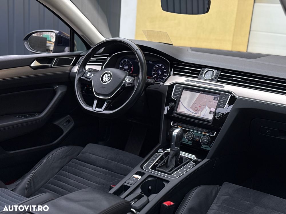 Volkswagen Passat 2.0 TDI DSG 4Motion Highline - 9