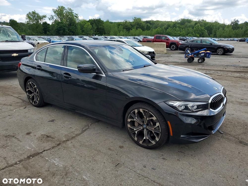 BMW Seria 3 330i xDrive M Sport - 3