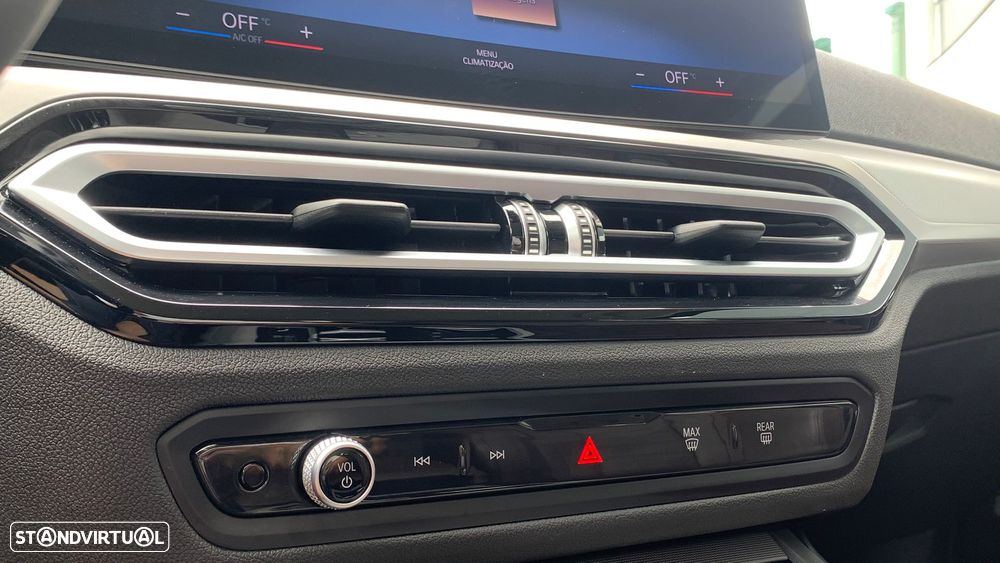 BMW 320 e Aut. Advantage - 24