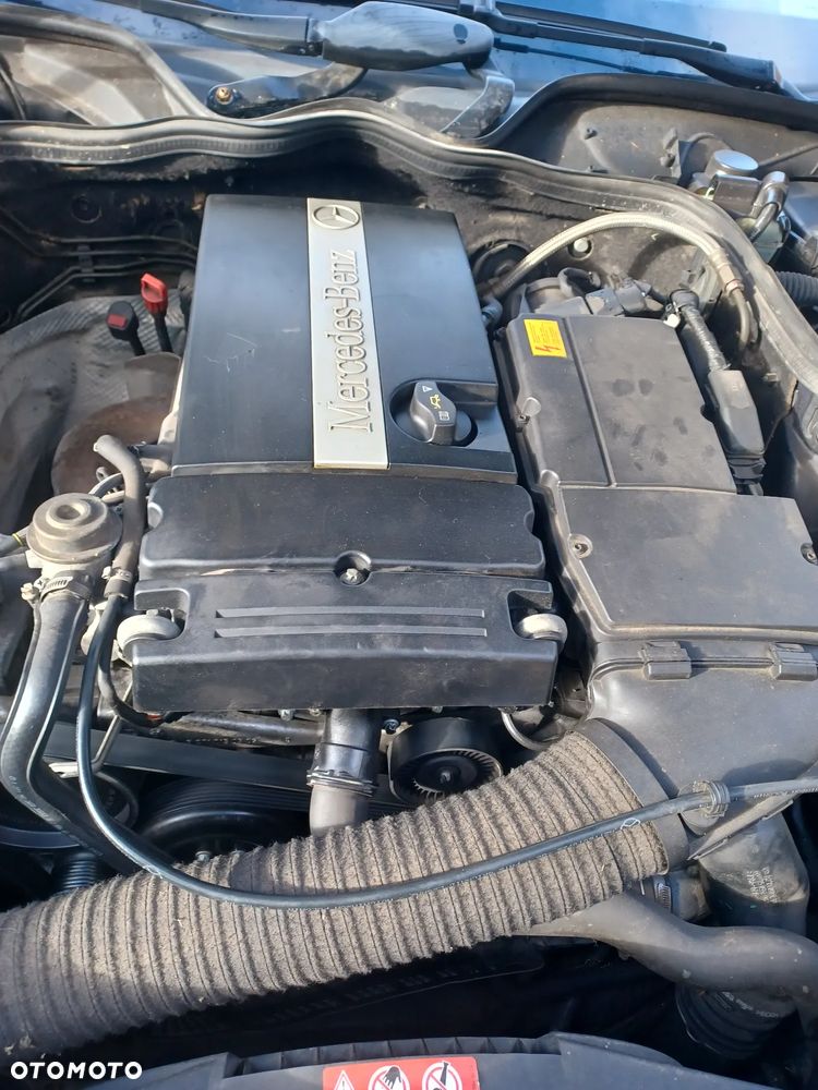 Mercedes-Benz Klasa E - 9