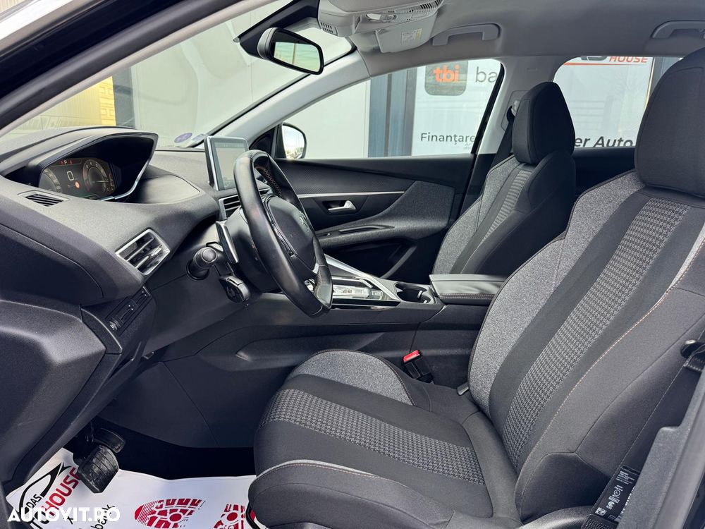 Peugeot 3008 PureTech 130 Stop & Start GPF EAT8 Allure - 10