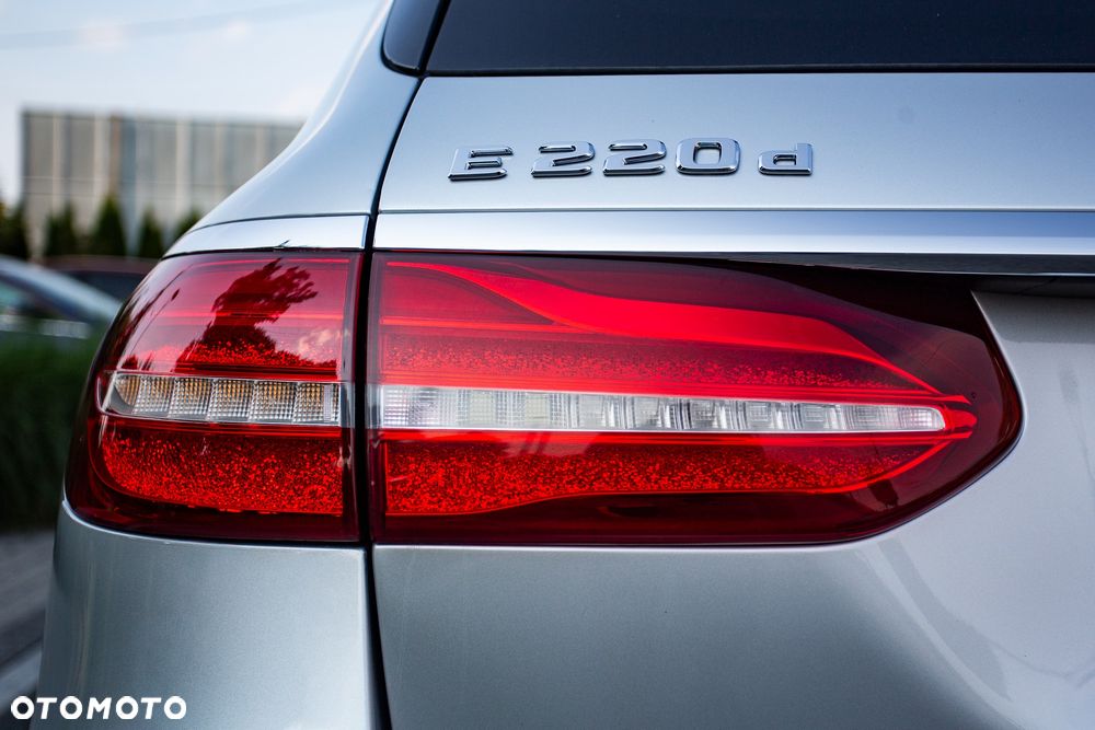 Mercedes-Benz Klasa E 220 d 9G-TRONIC - 7