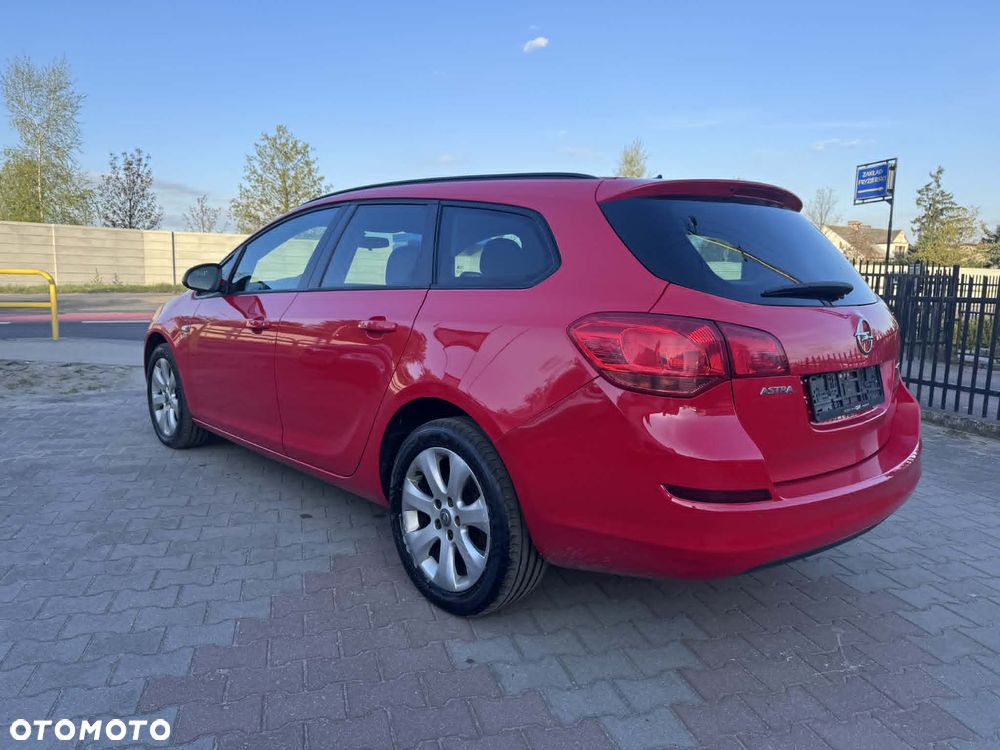 Opel Astra 1.7 CDTI DPF 150 Jahre - 8