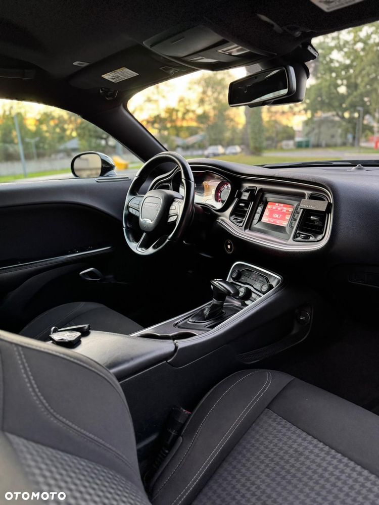 Dodge Challenger Automatik SXT Plus - 19