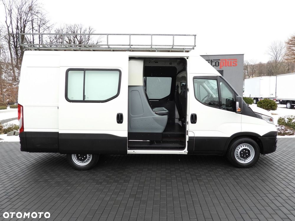 Iveco DAILY 35S14 FURGON BRYGADÓWKA 7 MIEJSC TEMPOMAT  140KM - 9