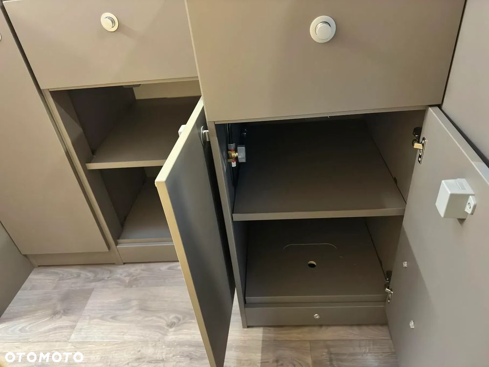 LMC Tourer Lift H664 - 25