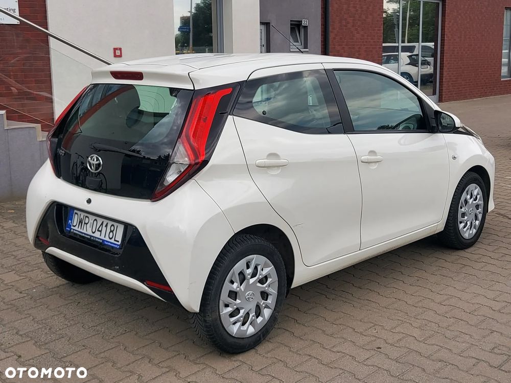 Toyota Aygo x-play - 5