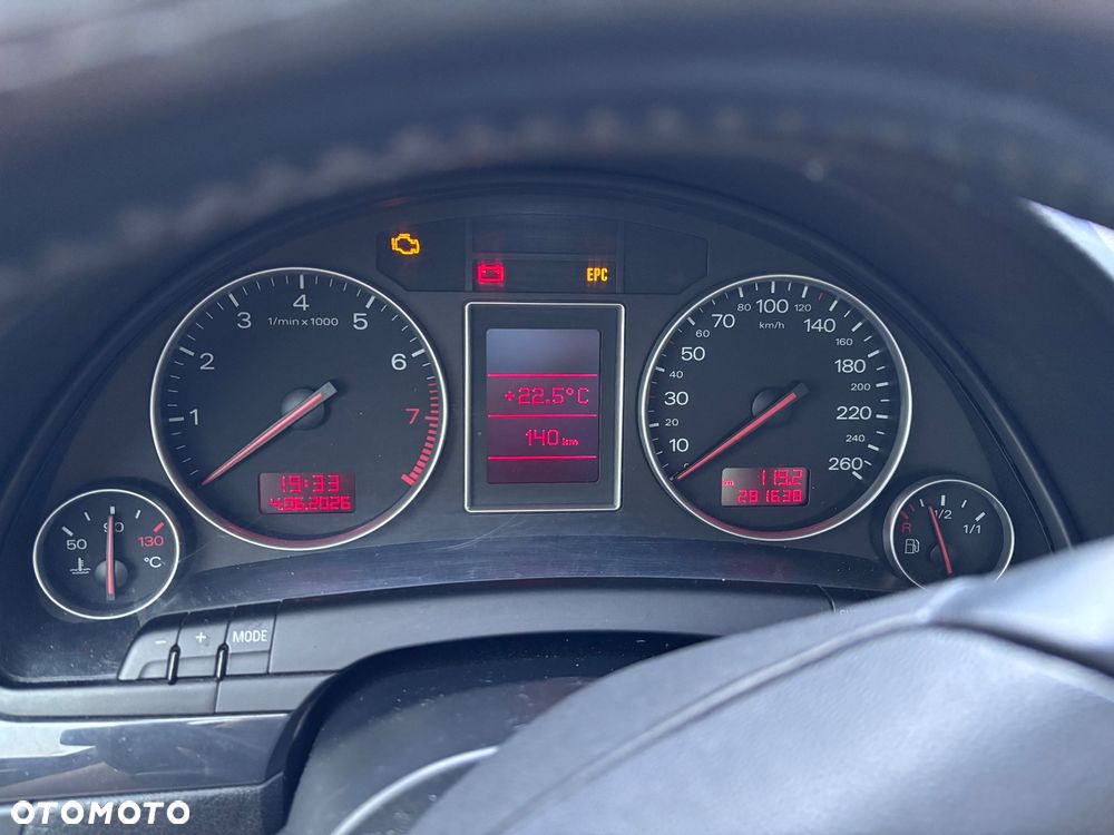 Audi A4 Limousine 1.8T Quattro - 6