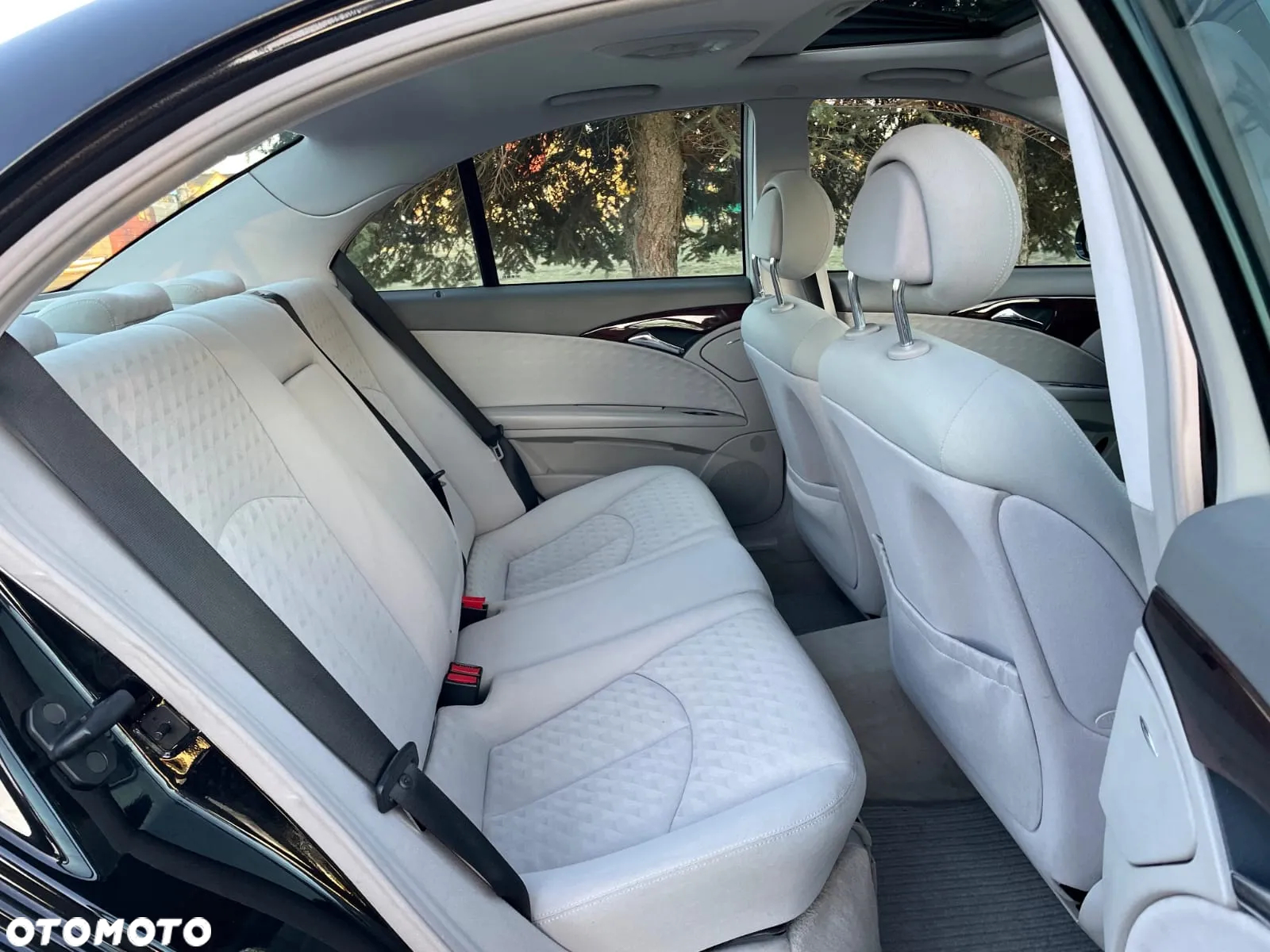 Mercedes-Benz Klasa E 220 CDI Automatik Classic - 14