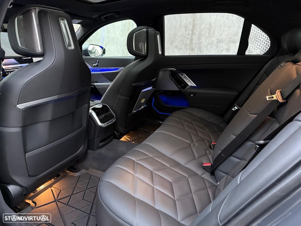 BMW i7 xDrive60 Pack Desportivo M Pro - 10