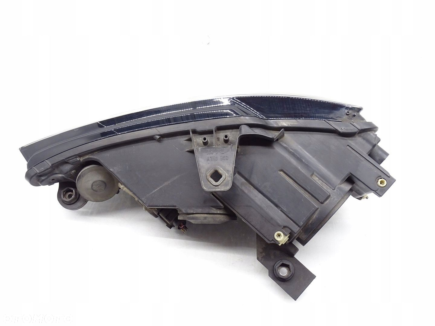 LAMPA PRAWA PRAWY PRZÓD PRZEDNA AUDI A3 8V HB / SB 8V0941004A - 3