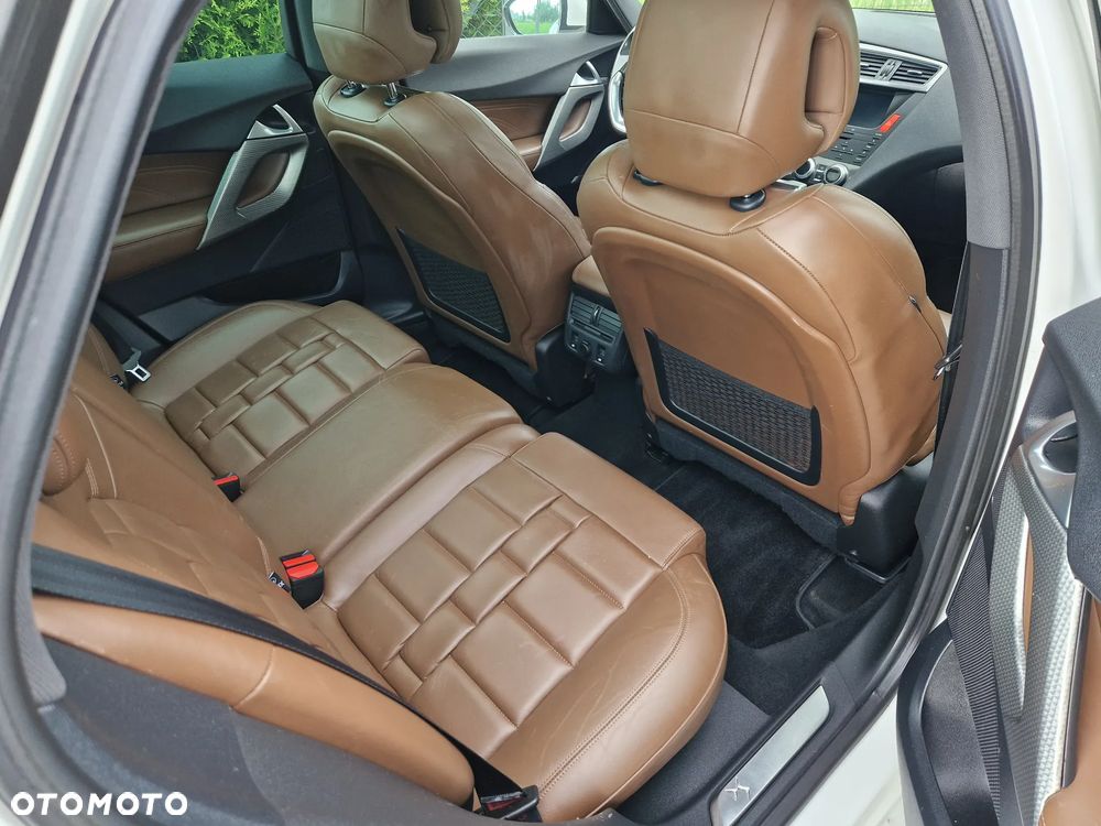 Citroën DS5 e-HDi 115 EGS6 SoChic - 10