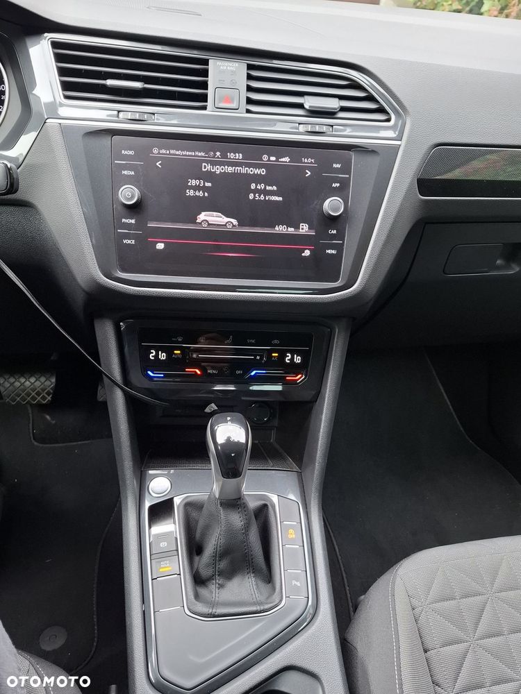 Volkswagen Tiguan - 19