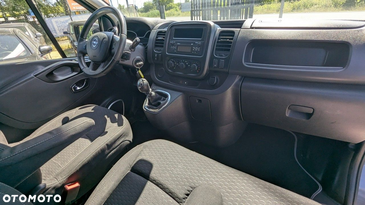 Opel Vivaro - 14