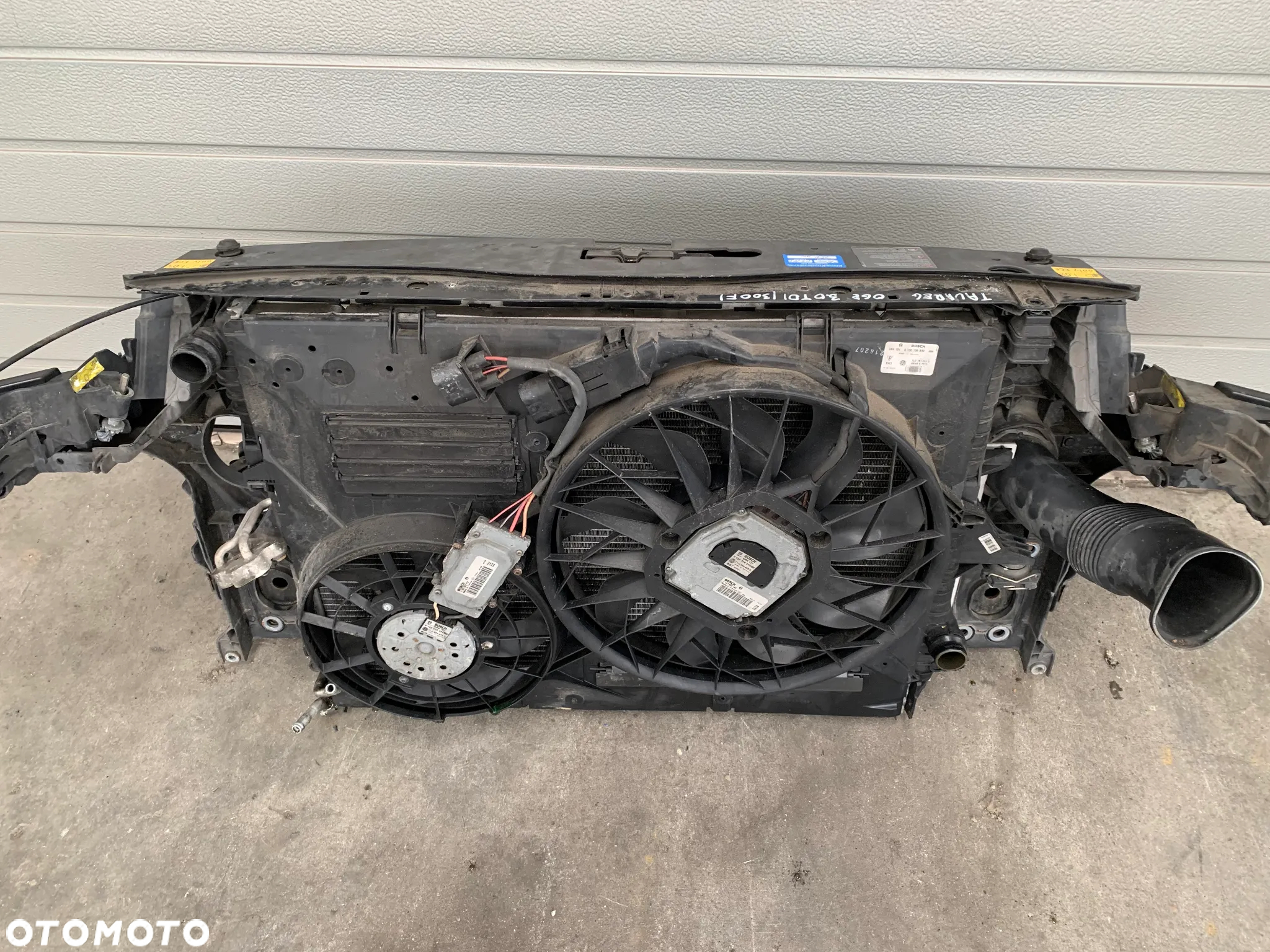 VW TOUAREG I 06R 3.0 V6 PAS PRZÓD KOMPLETNY CHŁODNICE - 4