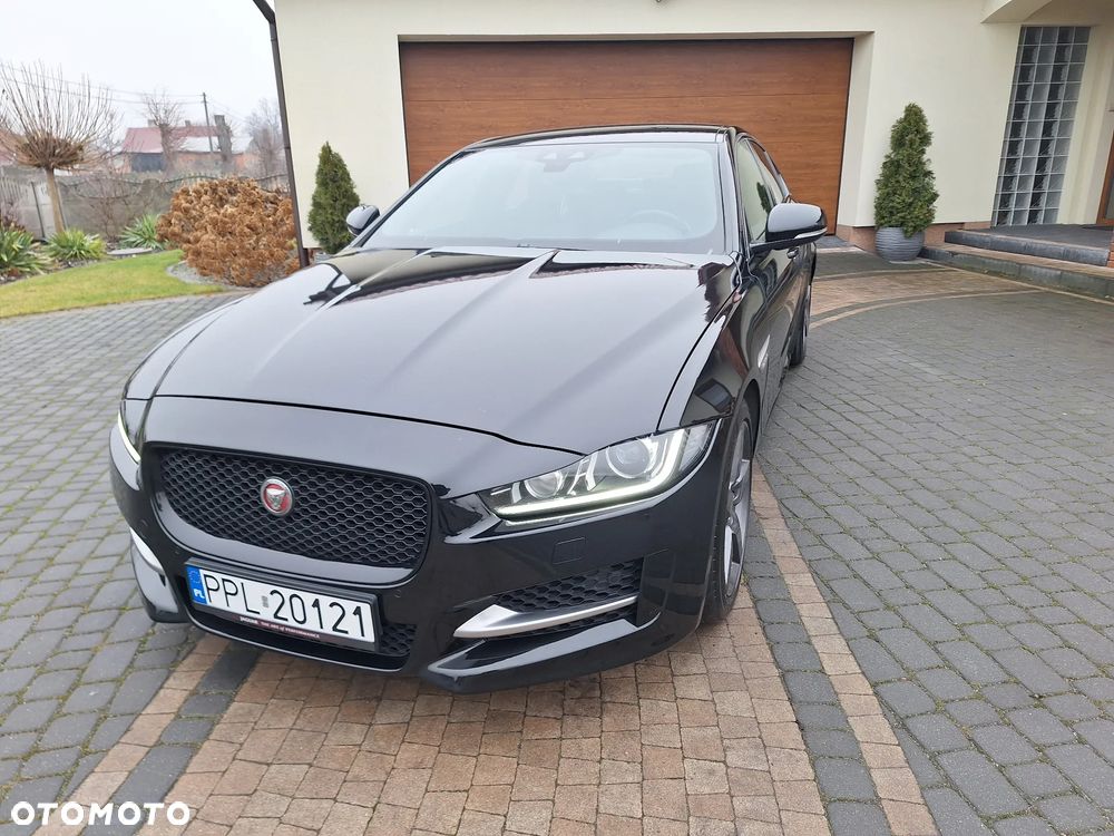 Jaguar XE 20d R-Sport - 2