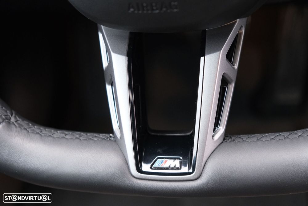 BMW i5 eDrive40 Pack Desportivo M Pro - 32