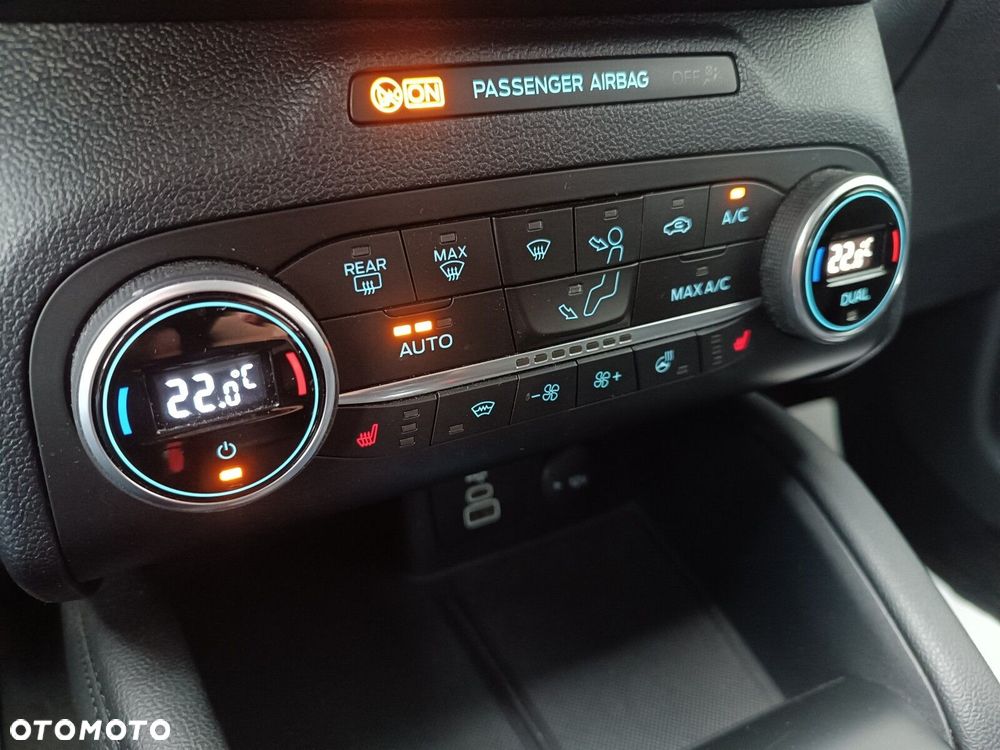Ford Kuga 1.5 EcoBoost FWD Titanium - 18
