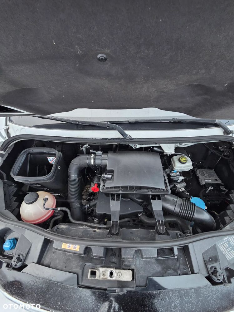 Mercedes-Benz Sprinter - 13