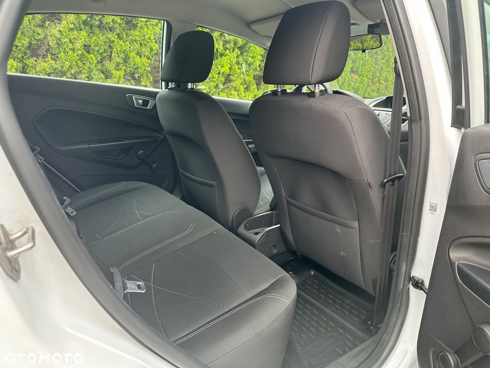 Ford Fiesta 1.6 TDCi SYNC Edition - 10