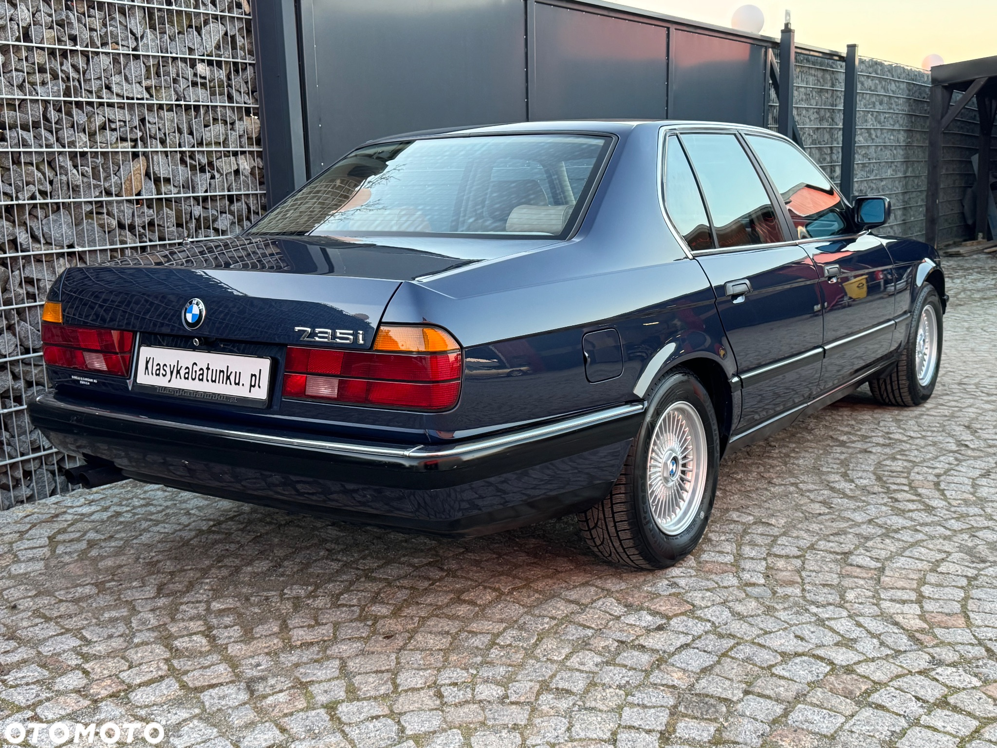 BMW Seria 7 735i - 38