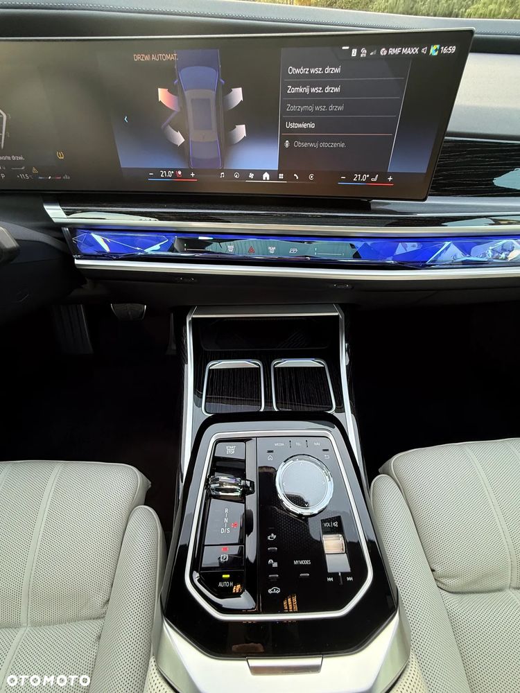 BMW Seria 7 - 33