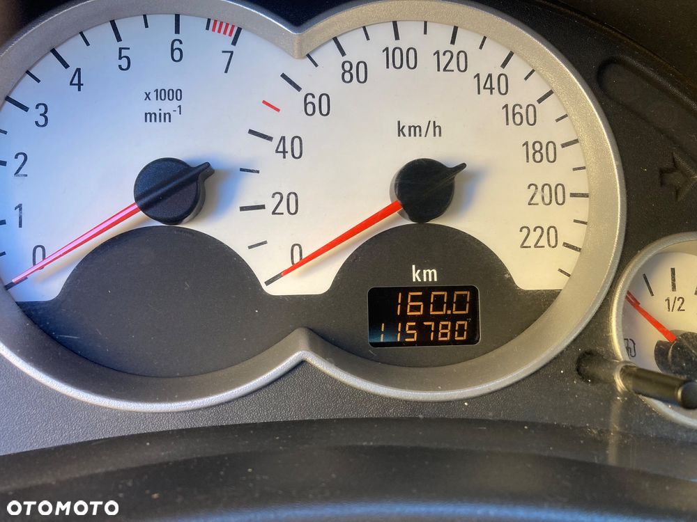 Opel Corsa 1.2 16V Cosmo - 13